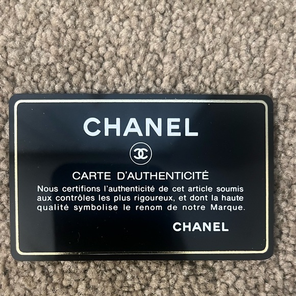 CHANEL - Pink Leather Handbag - *RARE* - Picture 12 of 14